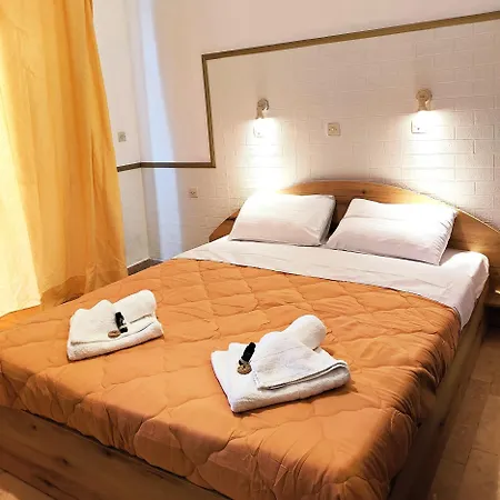 Hotel apartamentowy Eleni Sant George 3*