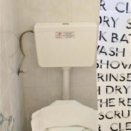 Aparthotel Eleni Sant George