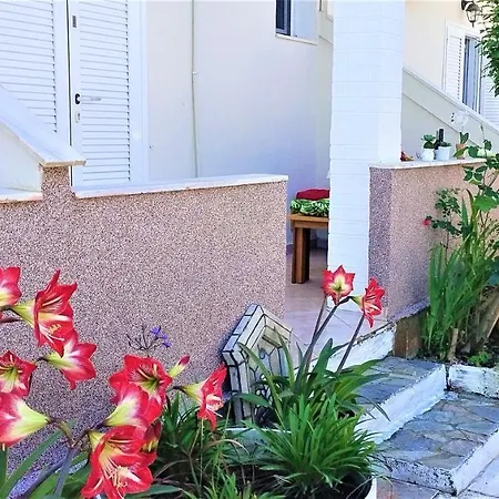 Eleni Sant George Apartmanhotel 3*