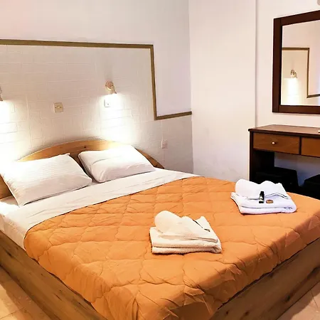Aparthotel Eleni Sant George