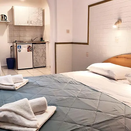 Aparthotel Eleni Sant George