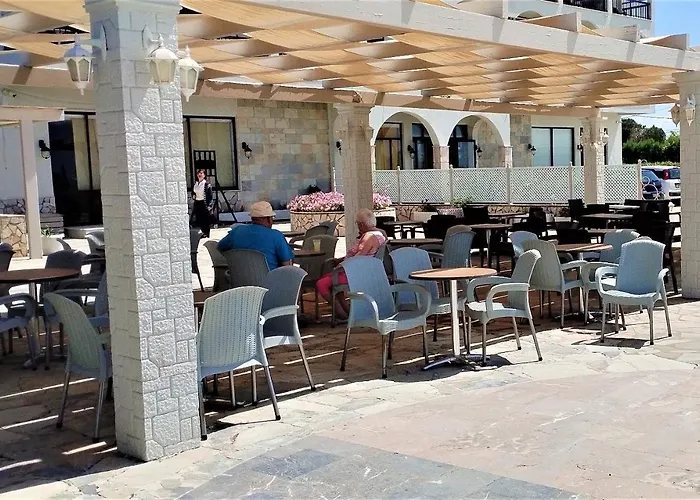 Apartahotel Eleni Sant George 3*
