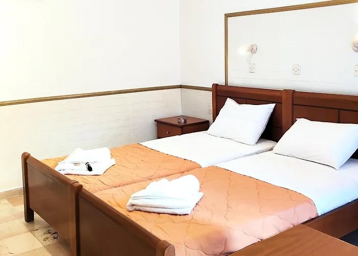 Apartahotel Eleni Sant George 3*