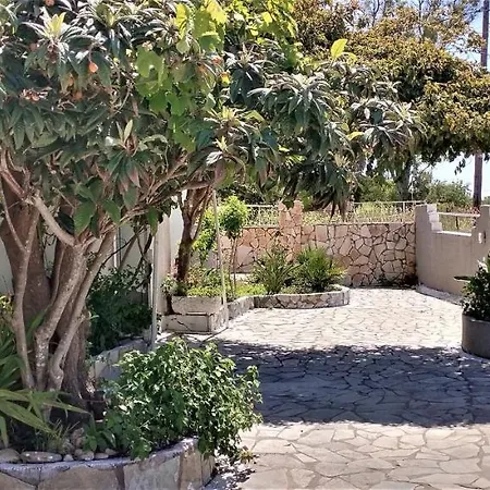 Appart hôtel Eleni Sant George